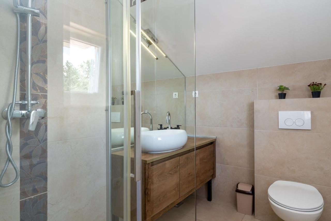 Apartments Dobrila Kaštel Novi 외부 사진