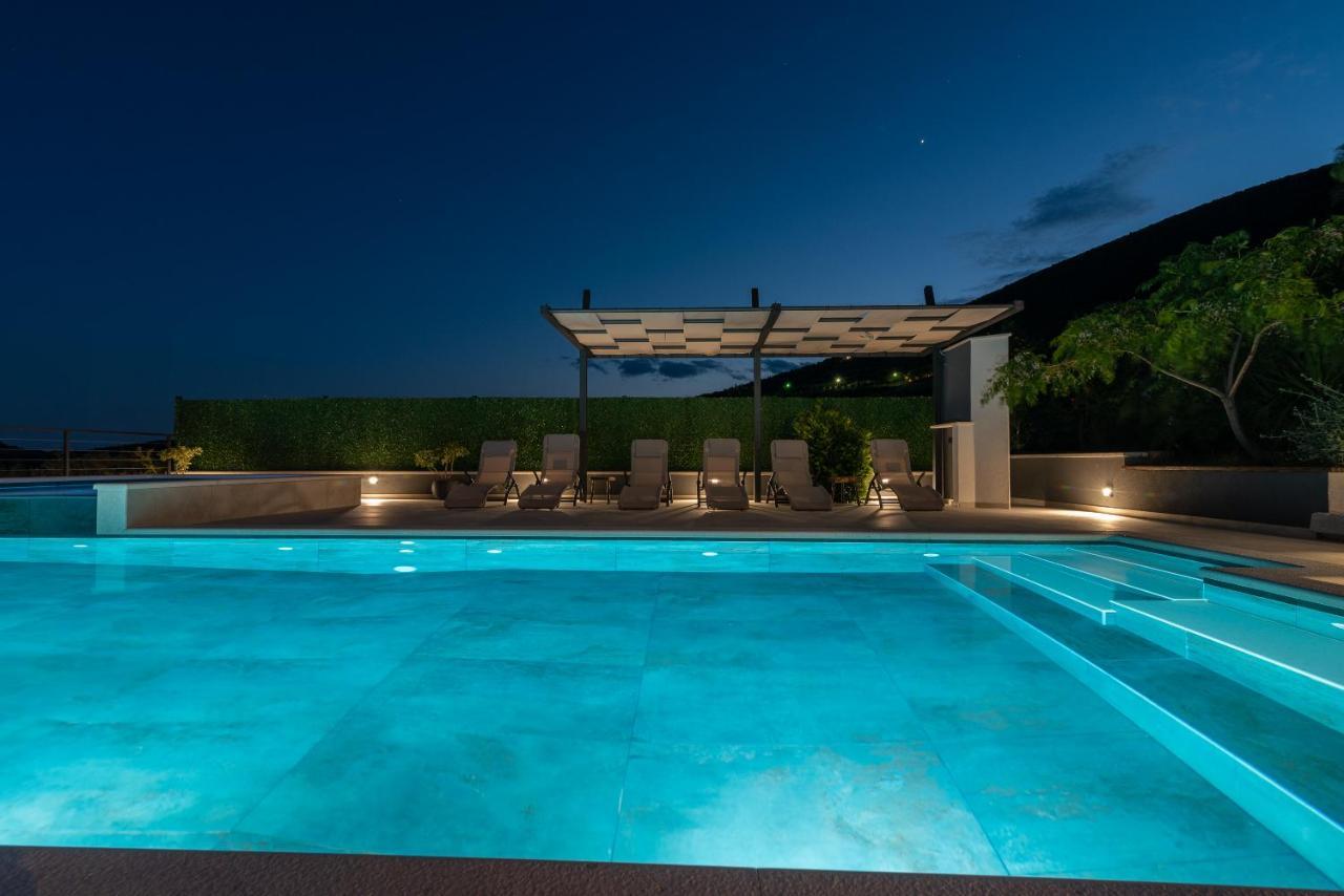Apartments Dobrila Kaštel Novi 외부 사진