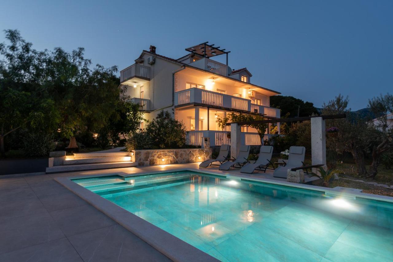 Apartments Dobrila Kaštel Novi 외부 사진