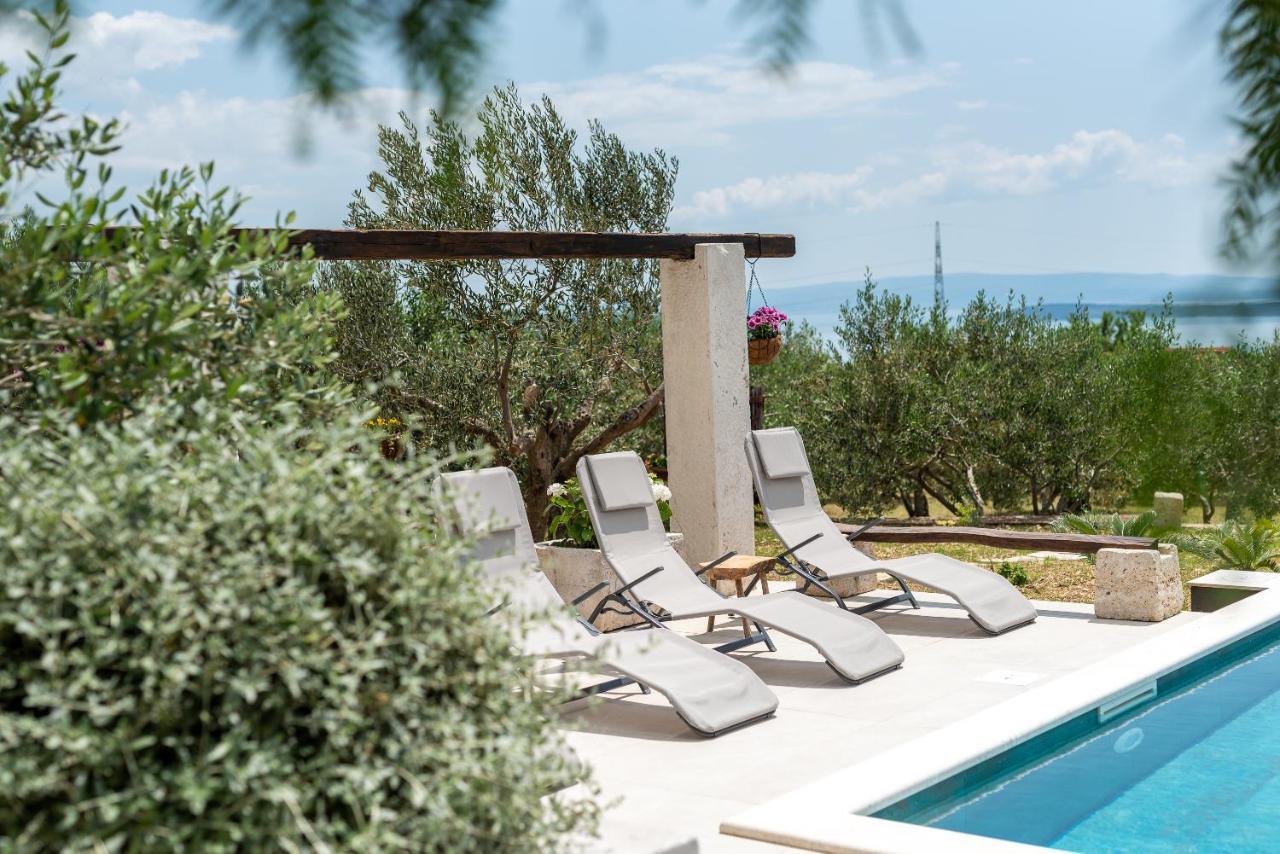 Apartments Dobrila Kaštel Novi 외부 사진